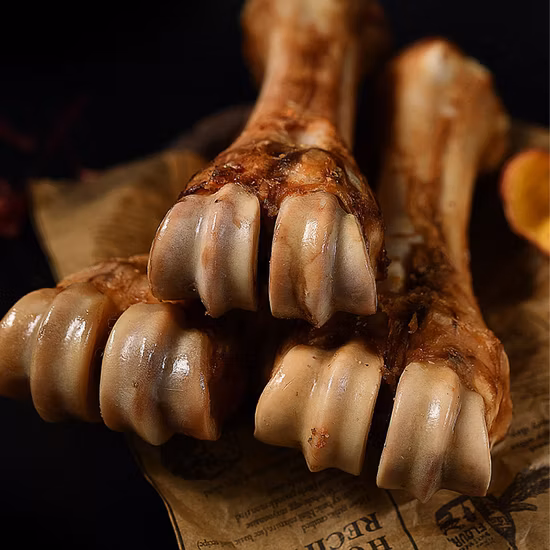 Homemade Dog Teething Sticks Cow Wrist Bone Golden Retriever Puppies Are Really Bite-Resistant Calcium Supplements and Bad Breath Snacks Cow Bones